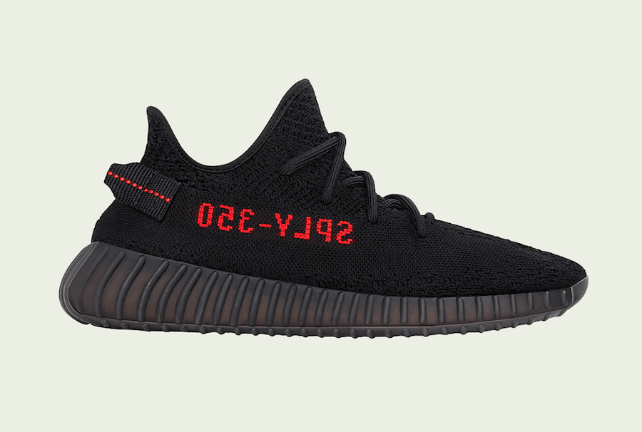 YEEZY BOOST 350 V2 Core Black Solar Red